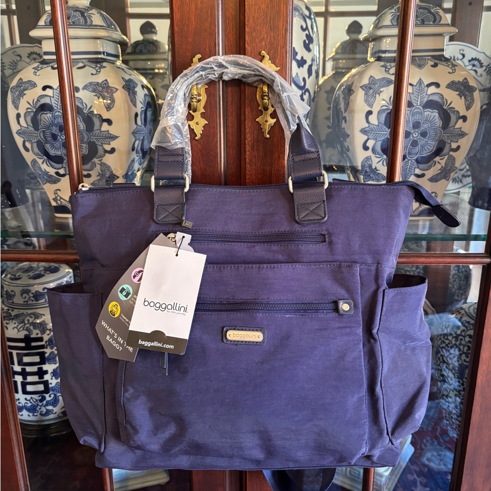 baggallini Women's 3-in-1 Convertible Tote Backpack with RFID Wristlet